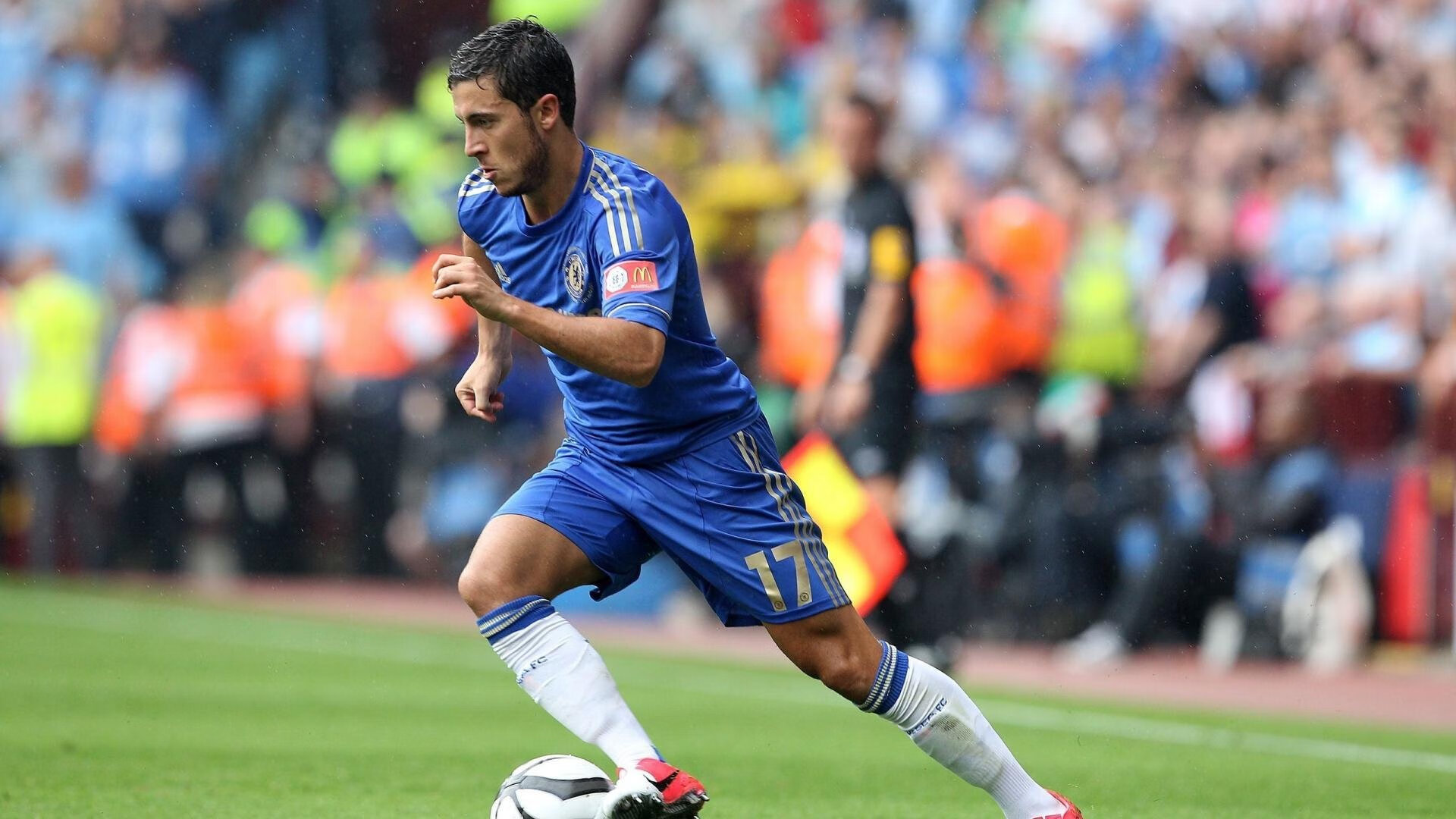 皇马以快速反击战术击败马德里竞技,彰显战术多样性,皇马战术打法